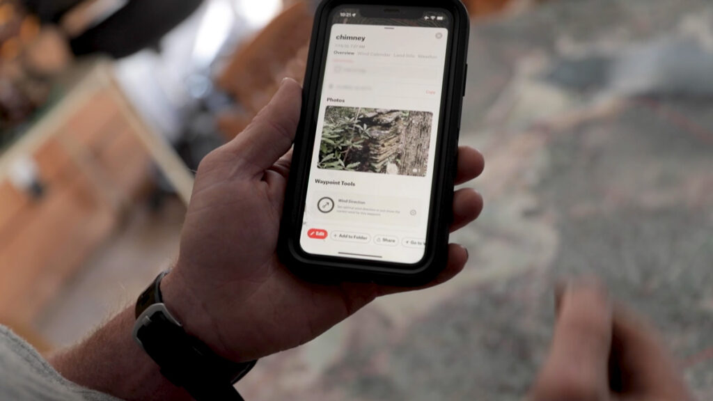 The onX Hunt app on a phone.